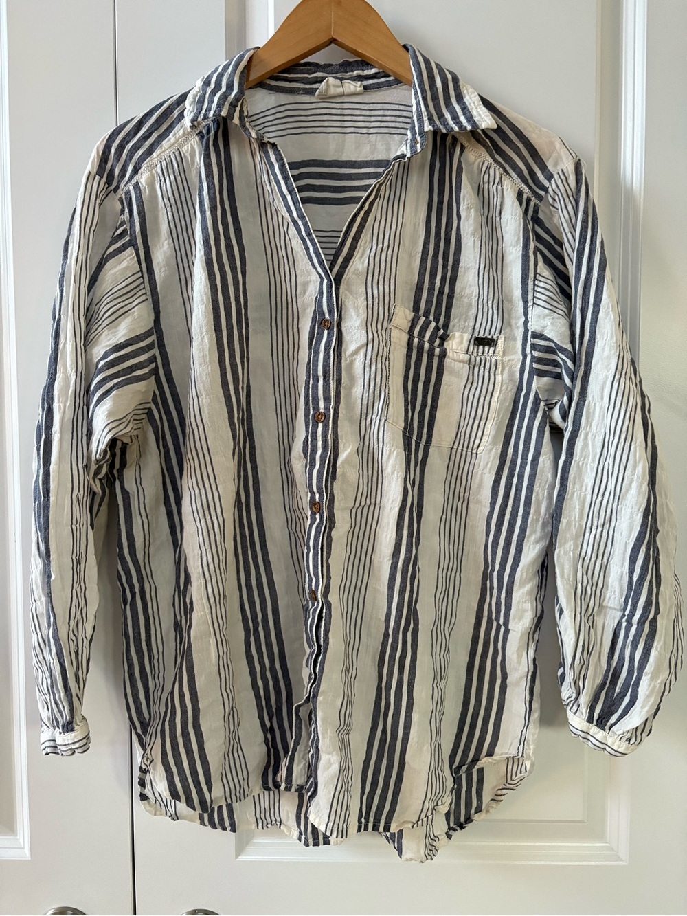 Roxy Striped Button Up Shirt Lightweight Cover Up Summer Beach Surfer